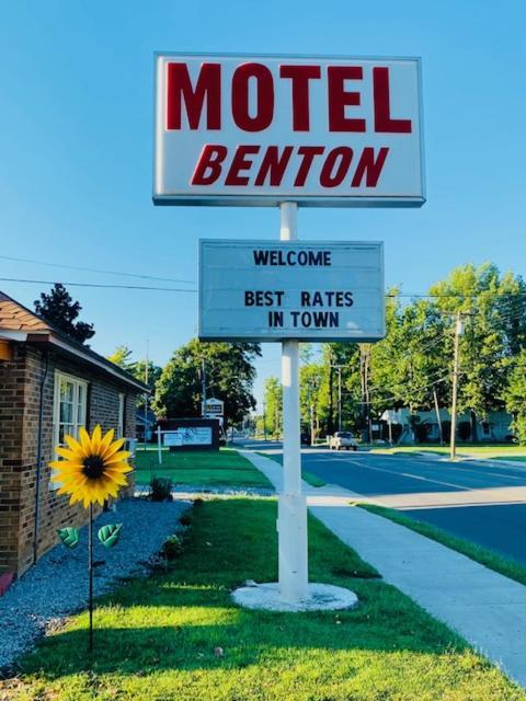 Benton Motel Екстериор снимка