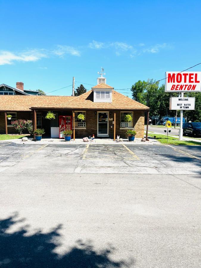 Benton Motel Екстериор снимка