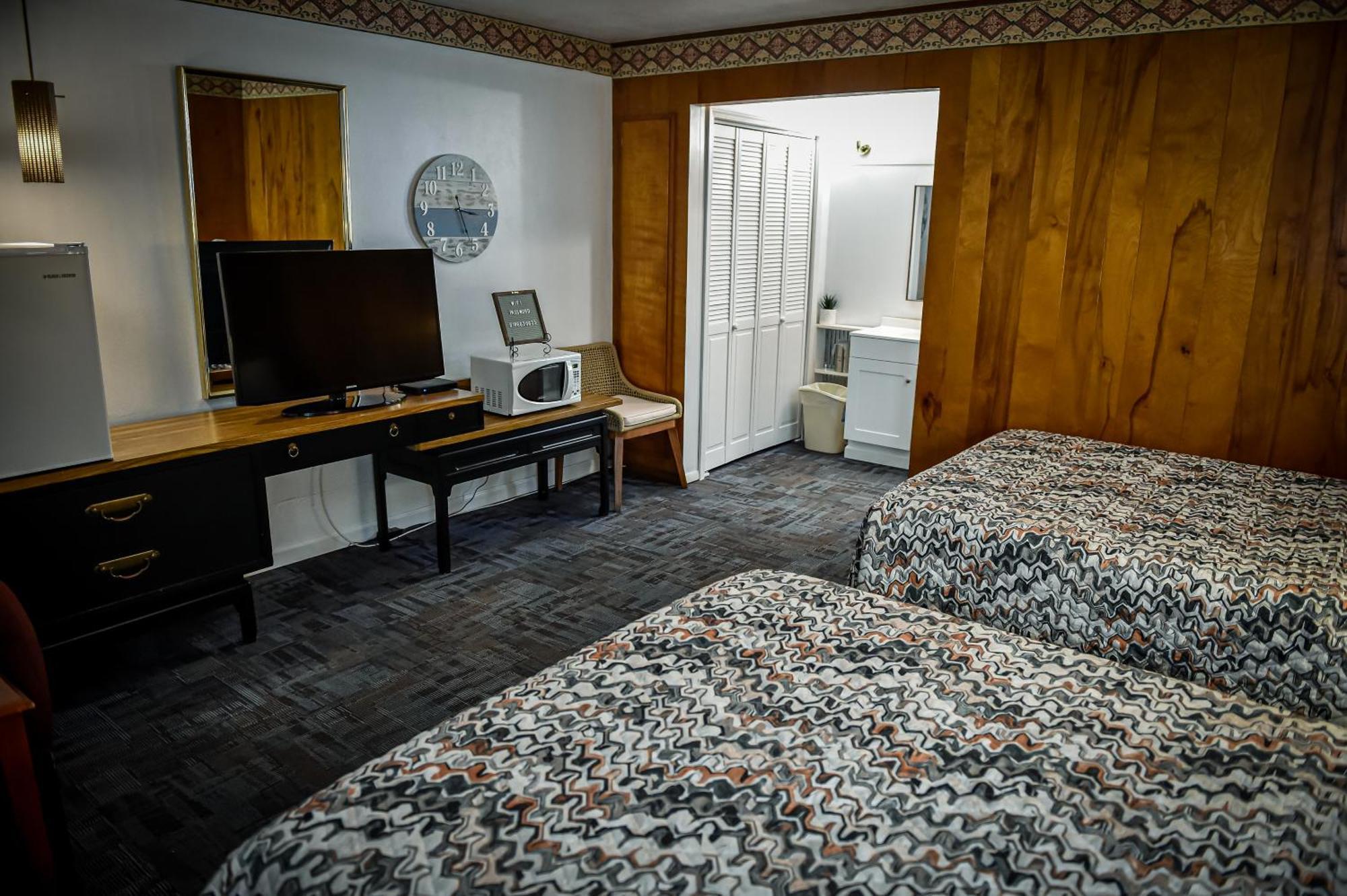 Benton Motel Екстериор снимка