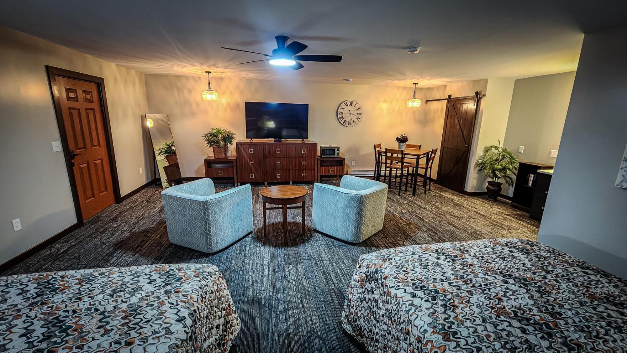 Benton Motel Екстериор снимка