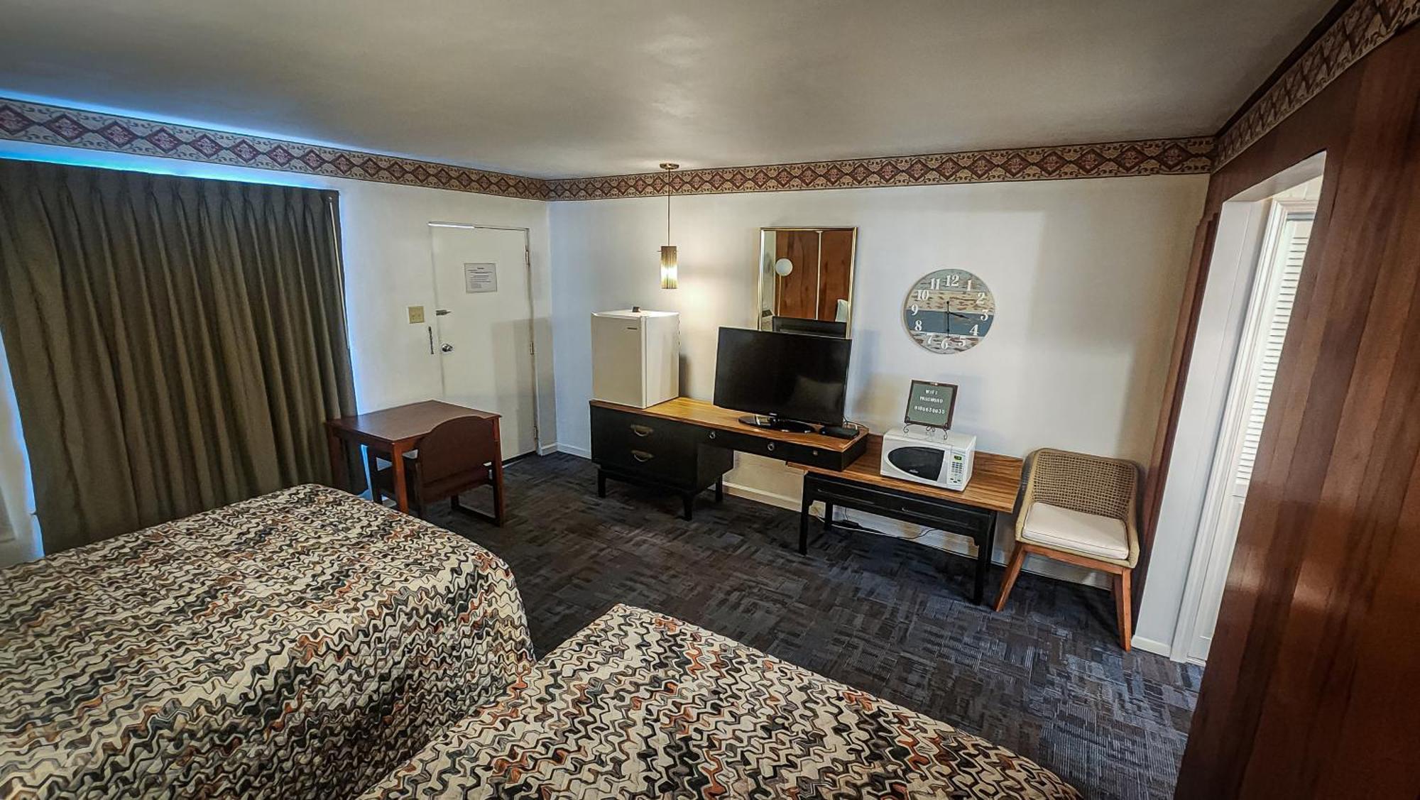 Benton Motel Екстериор снимка